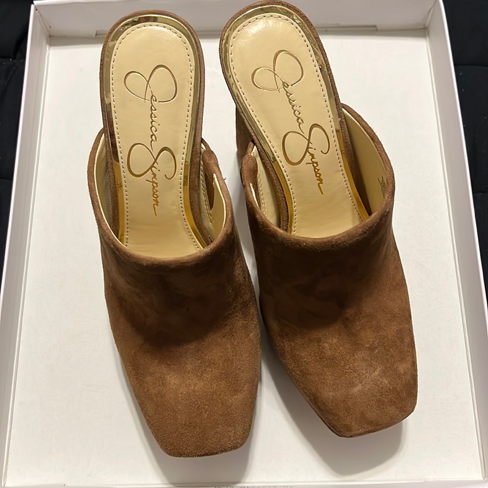 Jessica Simpson- size 6 platforms mules